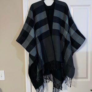 Women Blanket Plaid Shawl Wrap Reversible sides. Plaid & Solid Black. NWOT